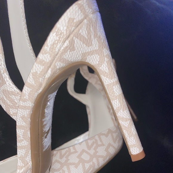 DKNY leather stiletto heels - Picture 10 of 10